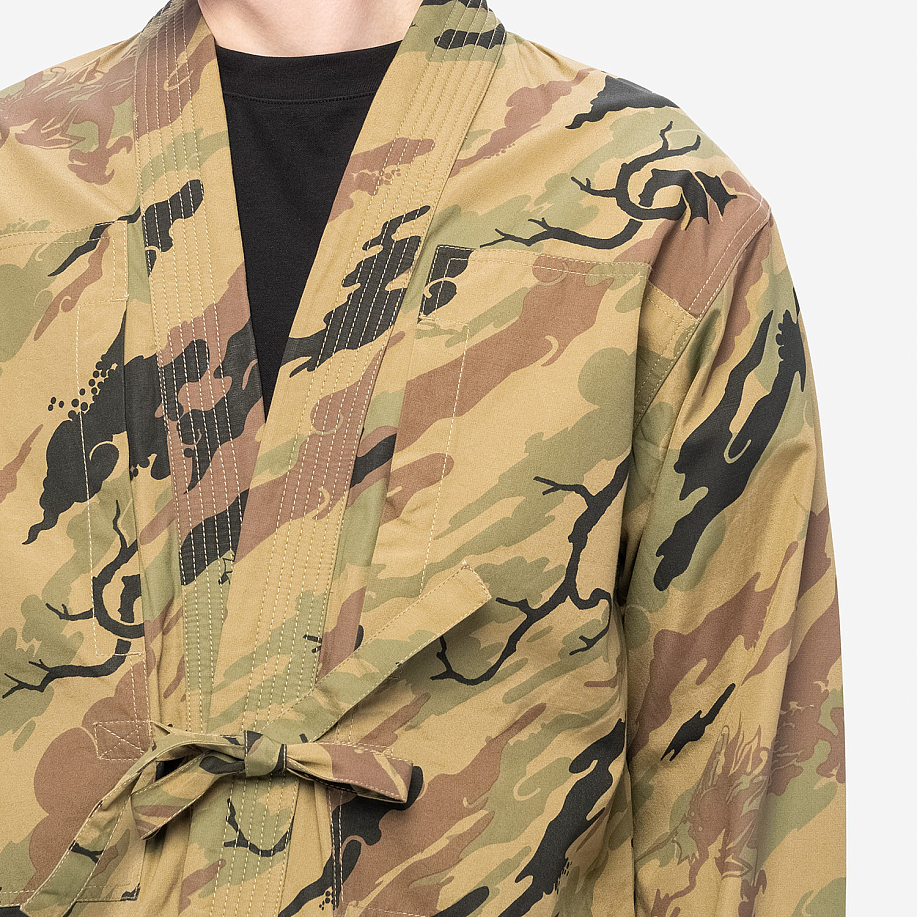 Кимоно MAHARISHI 4306 CAMO UTILITY KIMONO OVERSHIRT - 7 фото Кимоно MAHARISHI 4306 CAMO UTILITY KIMONO OVERSHIRT в интернет магазине Peakwww.peakstore.ru - 7 фото