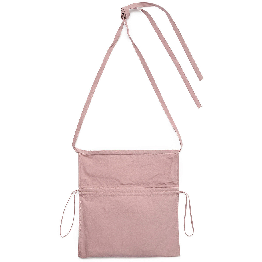 Сумка через плечо XENIA TELUNTS APRON BAG LARGE - 1 фото Сумка через плечо XENIA TELUNTS APRON BAG LARGE в интернет магазине Peakwww.peakstore.ru - 1 фото