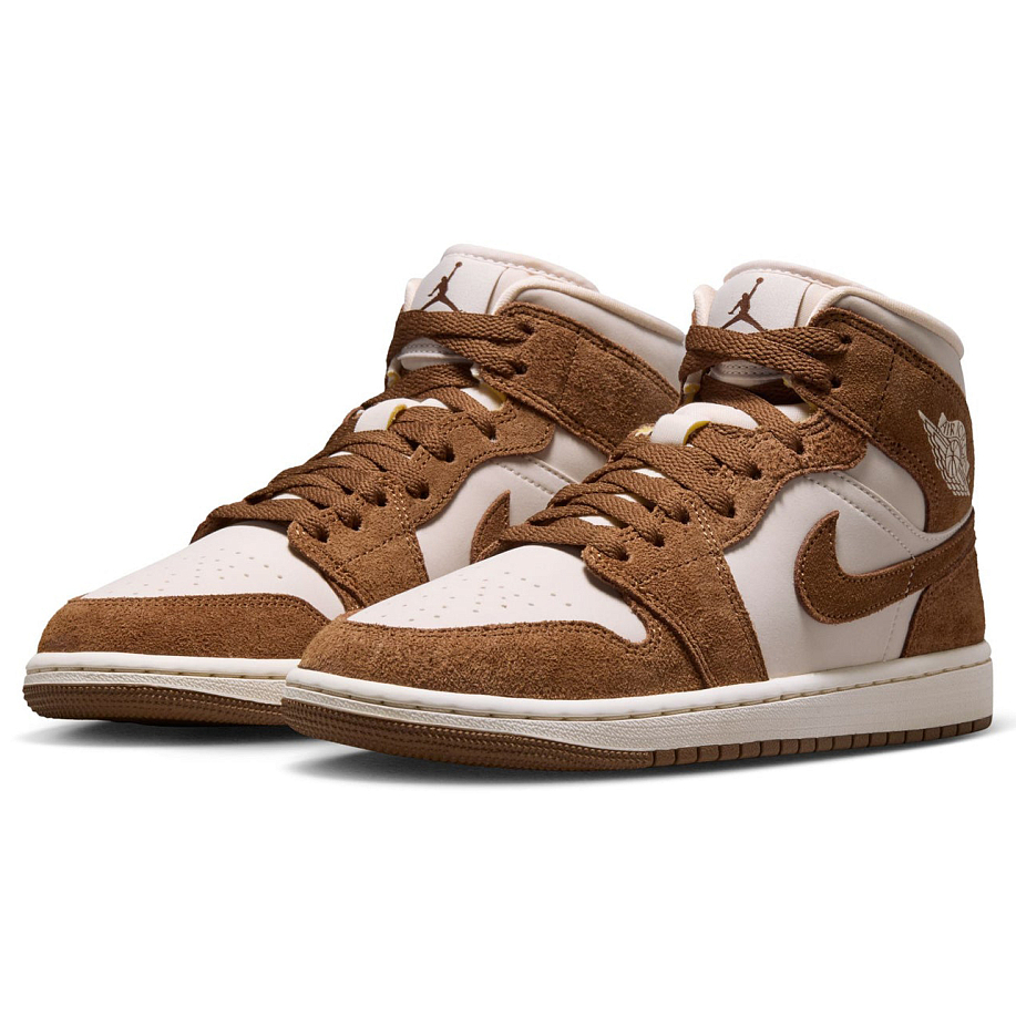 Высокие кеды NIKE WMNS AIR JORDAN 1 MID в интернет-магазине Peak Conceptwww.peakstore.ru - 12 фото