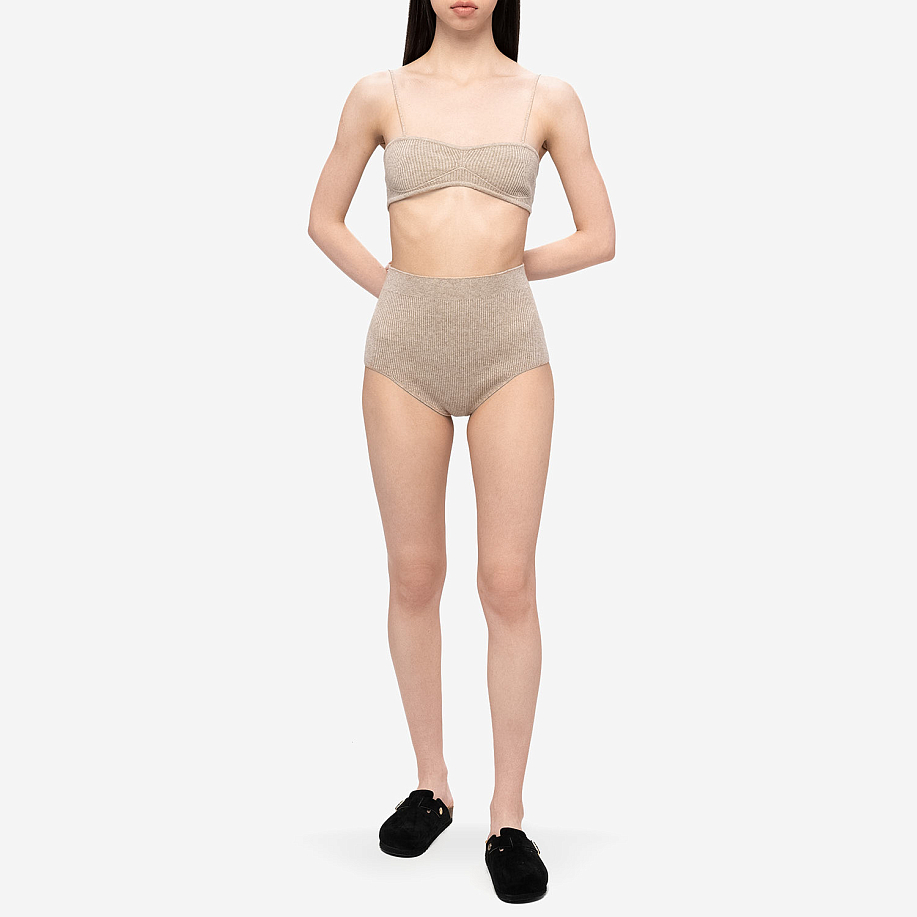 Шорты AURALEE SUPER FINE CASHMERE SILK KNIT SHORTS - 5 фото Шорты AURALEE SUPER FINE CASHMERE SILK KNIT SHORTS в интернет магазине Peakwww.peakstore.ru - 5 фото