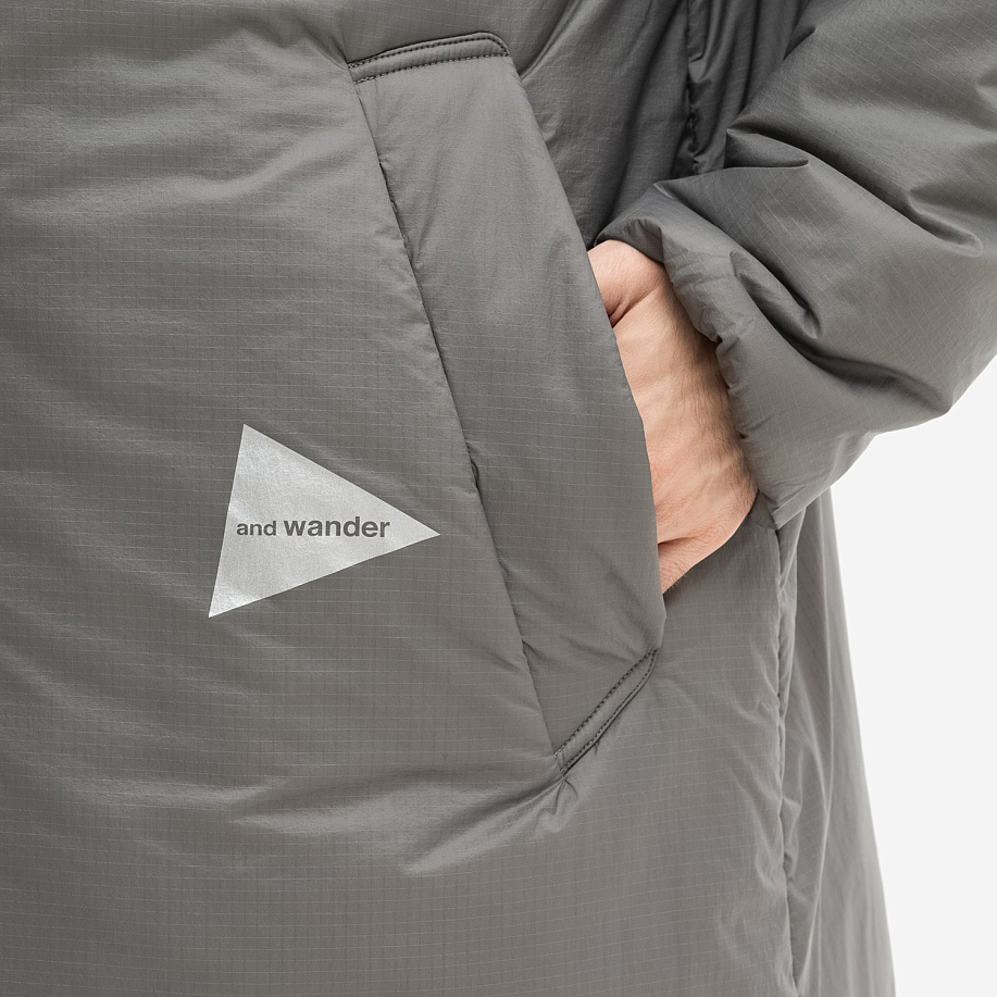 Пальто AND WANDER RIPSTOP PRIMALOFT INSULATION COAT в интернет-магазине Peak Conceptwww.peakstore.ru - 11 фото