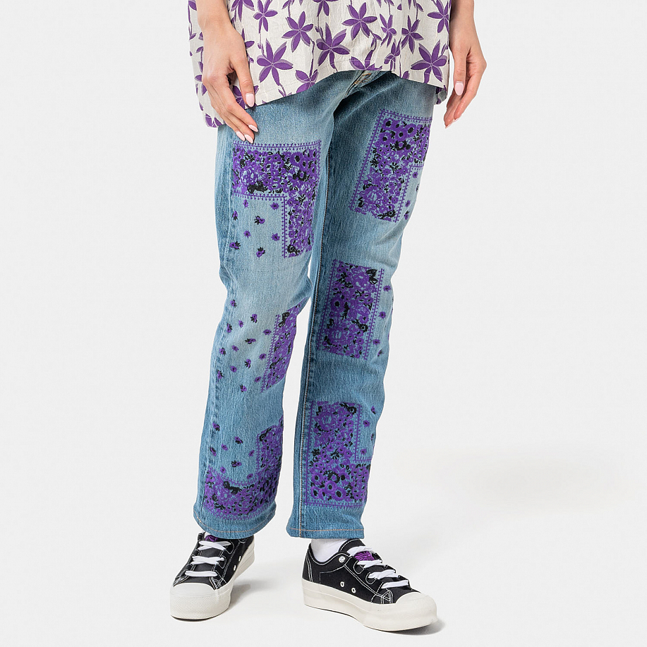 Джинсы NOMA T.D. BANDANA EMBROIDERY DENIM PANTS INDIGO-BLACK / PURPLE - 2 фото Джинсы NOMA T.D. BANDANA EMBROIDERY DENIM PANTS в интернет магазине Peakwww.peakstore.ru - 2 фото