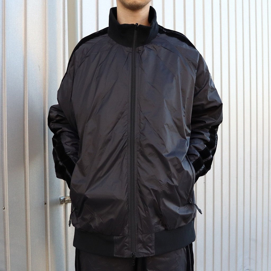 Пуховик TAION TRACK NYLON DOWN JACKET в интернет-магазине Peak Conceptwww.peakstore.ru - 2 фото