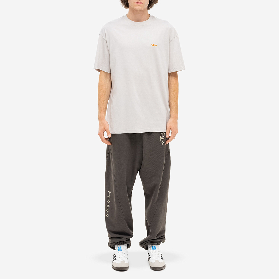 Футболка ADISH SHORT SLEEVE MERSA LOGO T-SHIRT в интернет-магазине Peak Conceptwww.peakstore.ru - 5 фото