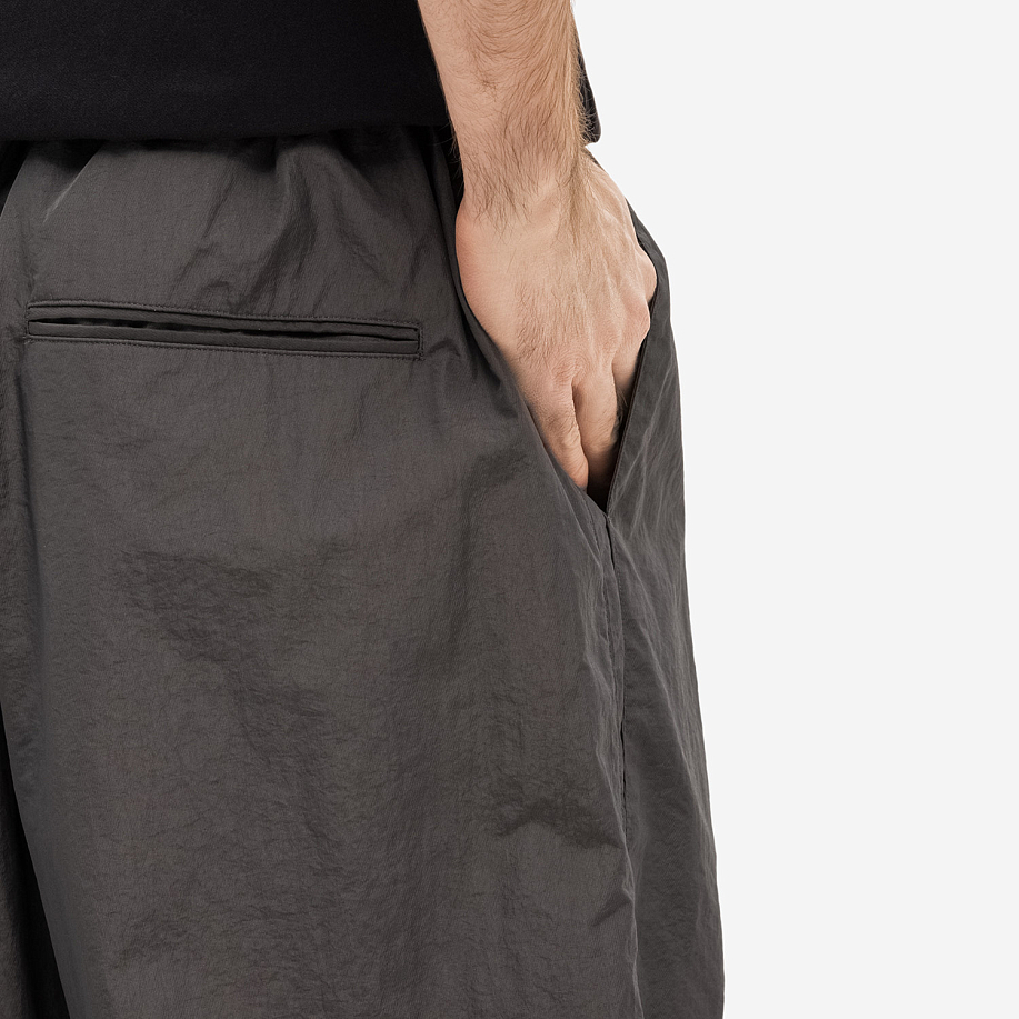 Брюки SSSTEIN NYLON TWILL CARGO EASY TROUSERS Charcoal - 6 фото Брюки SSSTEIN NYLON TWILL CARGO EASY TROUSERS в интернет магазине Peakwww.peakstore.ru - 6 фото