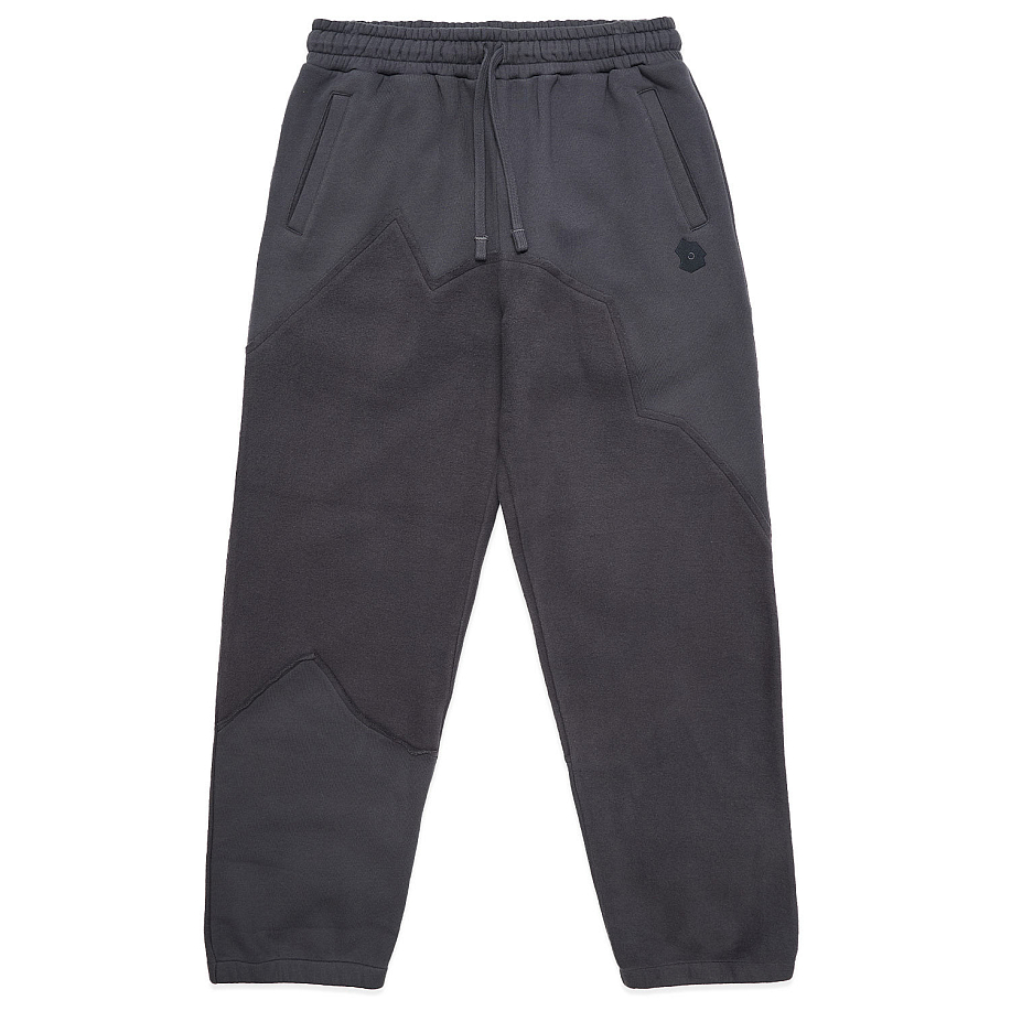 Спортивные брюки OBJECTS IV LIFE THOUGHT BUBBLE PANELLED JOGGER - 2 фото Спортивные брюки OBJECTS IV LIFE THOUGHT BUBBLE PANELLED JOGGER в интернет магазине Peakwww.peakstore.ru - 2 фото