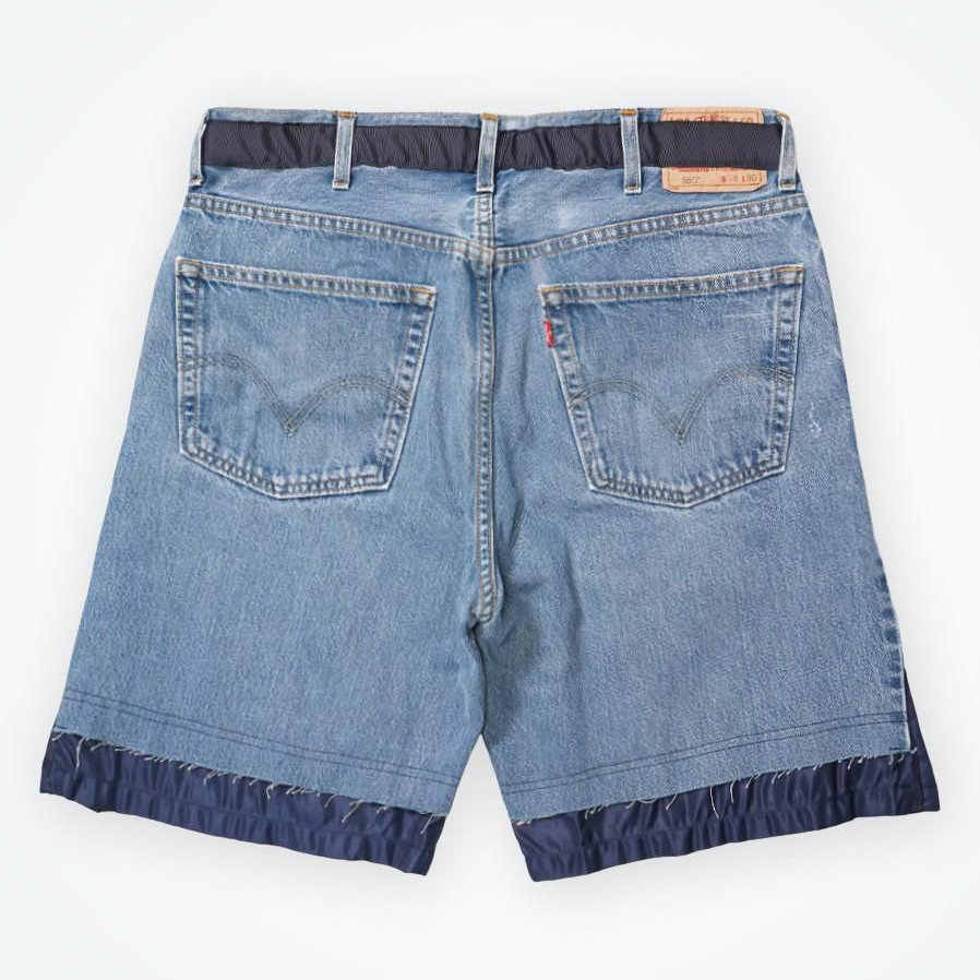 Джинсовые шорты POLIQUANT THE DEFORMED ADJUSTABLE THRIFTED DENIM 550 (FIGURE S/L) в интернет магазине Peak Conceptwww.peakstore.ru - 3 фото